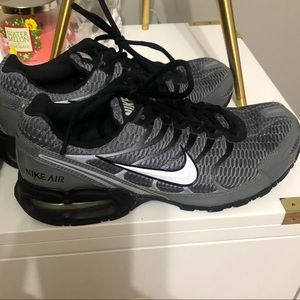 Nike’s sneakers ( men ) 8.5
